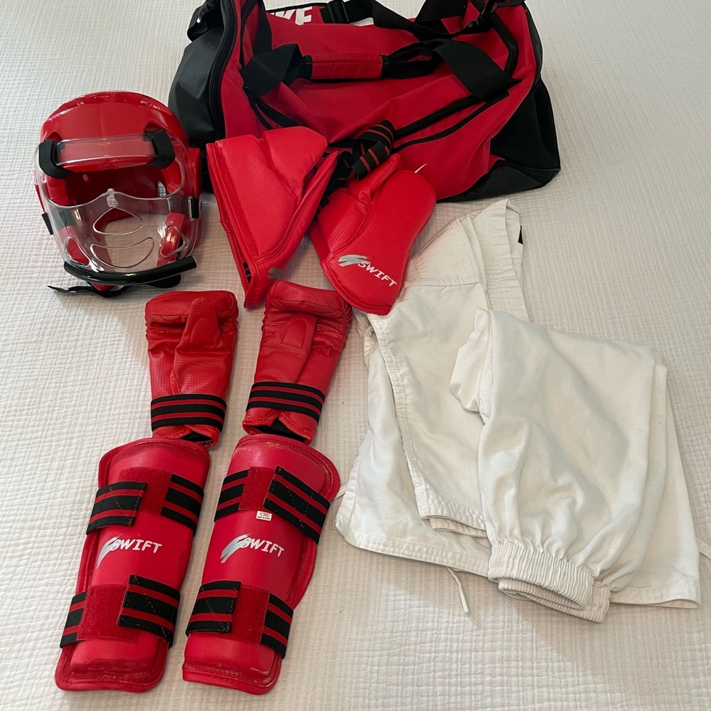 Like New  Red Youth Karate Sparring Gear & Gym Bag